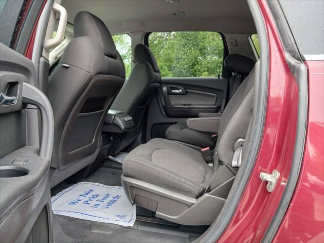 used 2011 Chevrolet Traverse car, priced at $5,999