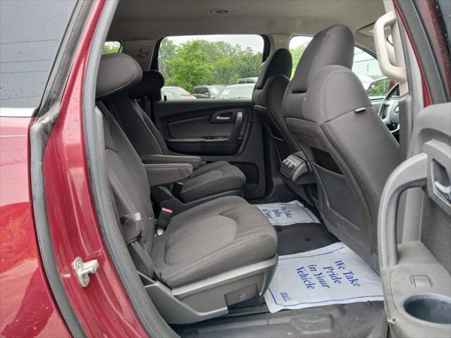 used 2011 Chevrolet Traverse car, priced at $5,999