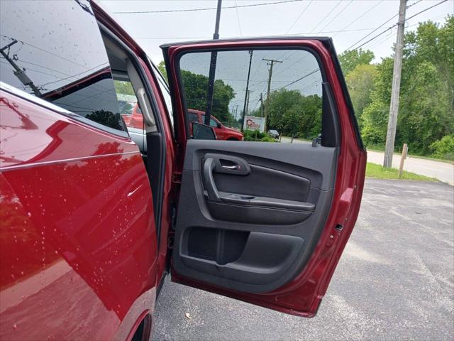used 2011 Chevrolet Traverse car, priced at $5,999
