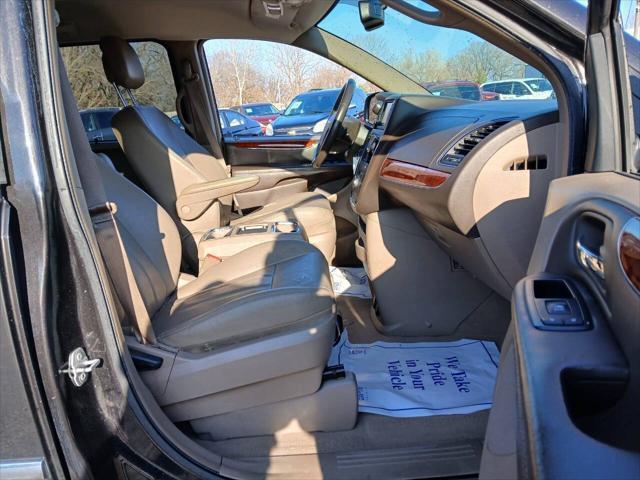 used 2015 Chrysler Town & Country car, priced at $5,999
