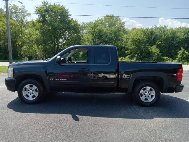 used 2007 Chevrolet Silverado 1500 car, priced at $7,999