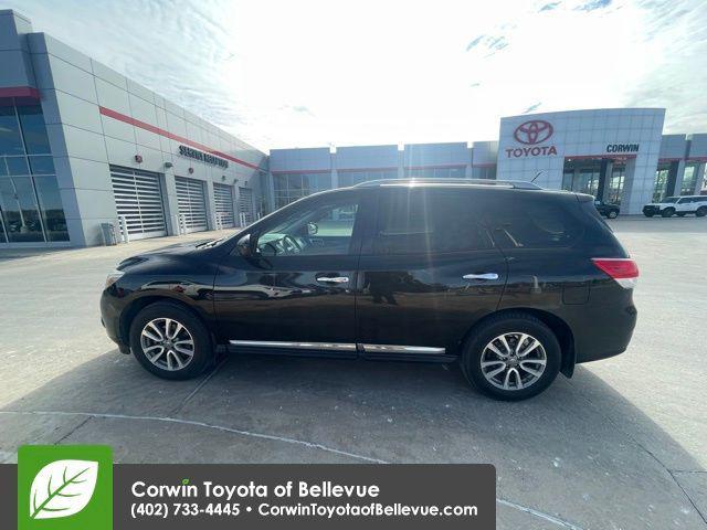used 2016 Nissan Pathfinder car, priced at $11,300