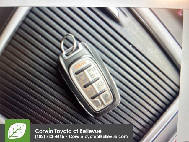 used 2023 Chrysler Pacifica car, priced at $26,000
