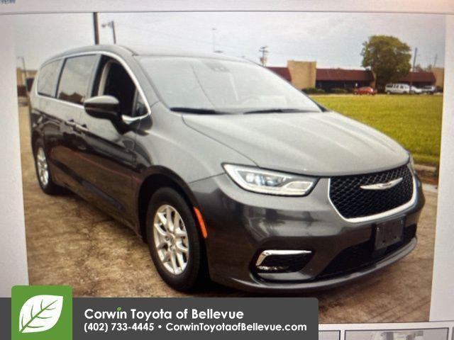 used 2023 Chrysler Pacifica car, priced at $26,000