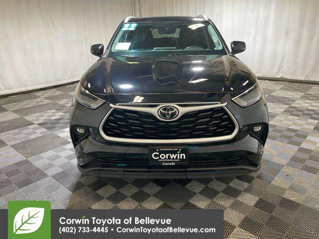 used 2022 Toyota Highlander car, priced at $31,800