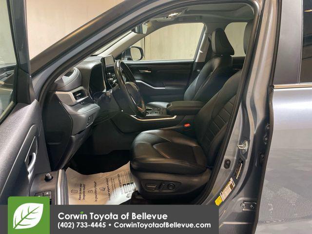used 2023 Toyota Highlander car, priced at $37,650