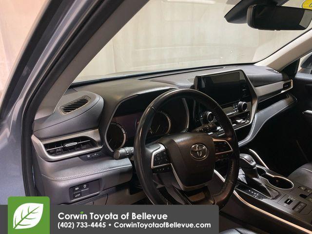 used 2023 Toyota Highlander car, priced at $37,650