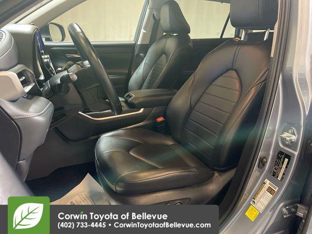 used 2023 Toyota Highlander car, priced at $37,650