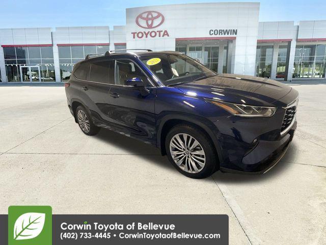 used 2022 Toyota Highlander car, priced at $44,000