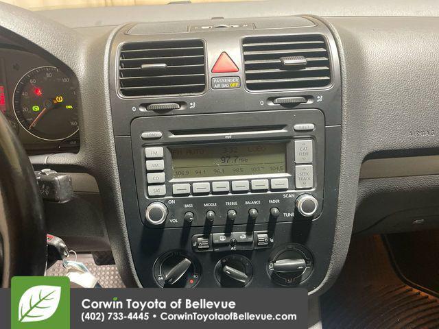used 2009 Volkswagen Jetta car, priced at $3,300