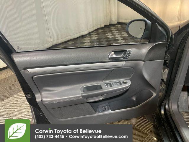 used 2009 Volkswagen Jetta car, priced at $3,300