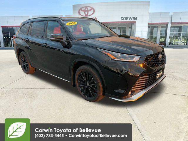 used 2023 Toyota Highlander car, priced at $41,000