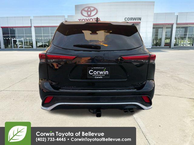 used 2023 Toyota Highlander car, priced at $41,000