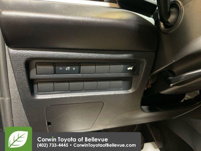 used 2023 Mitsubishi Outlander car, priced at $22,000