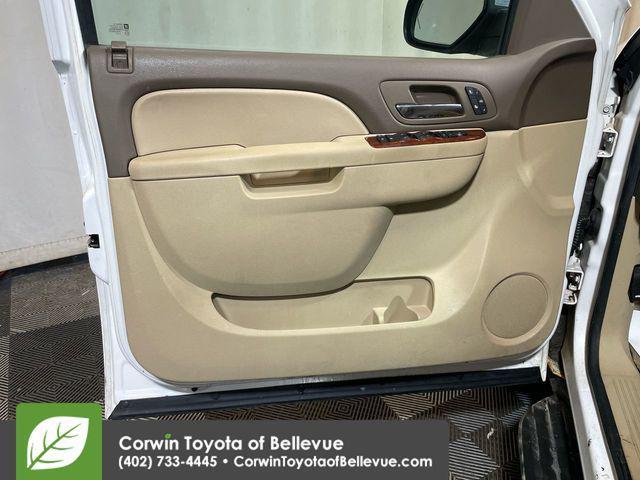 used 2011 Chevrolet Avalanche car, priced at $6,500