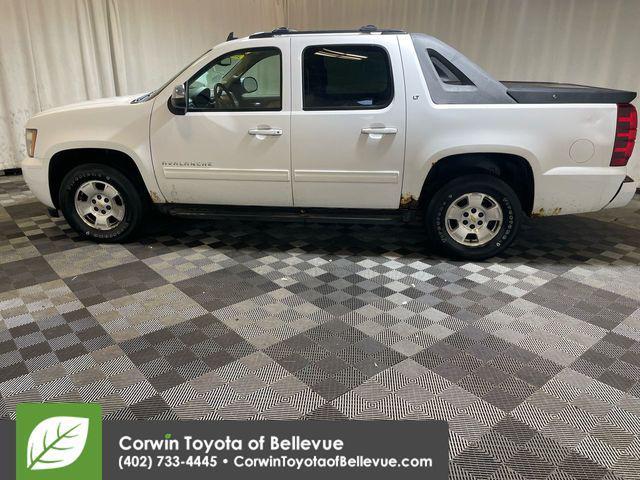 used 2011 Chevrolet Avalanche car, priced at $6,500