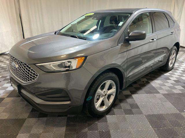 used 2024 Ford Edge car, priced at $30,000