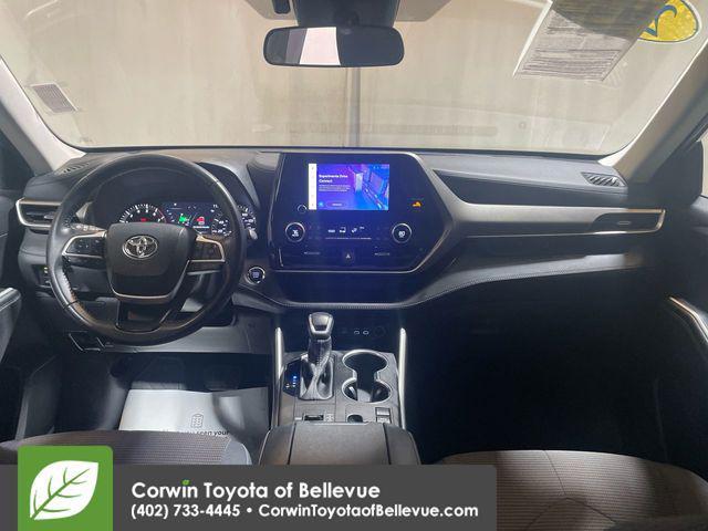 used 2023 Toyota Highlander car, priced at $31,000