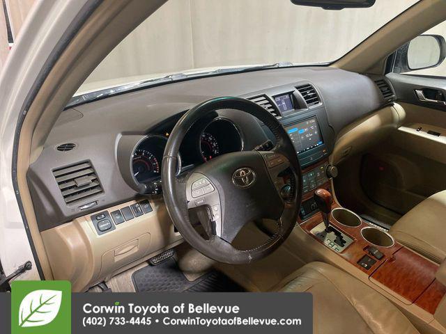 used 2008 Toyota Highlander car, priced at $7,000