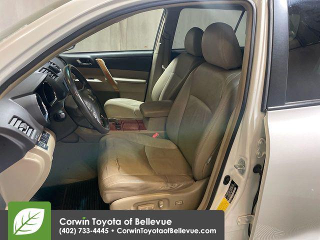 used 2008 Toyota Highlander car, priced at $7,000