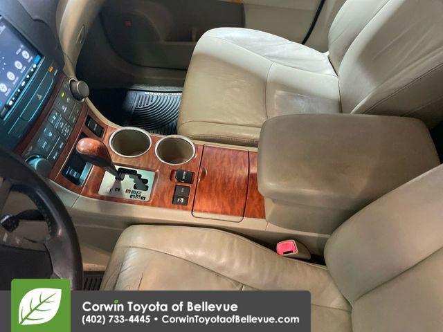 used 2008 Toyota Highlander car, priced at $7,000