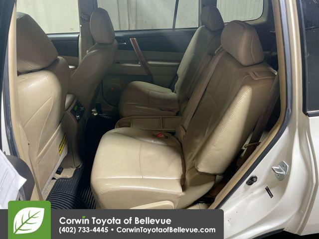used 2008 Toyota Highlander car, priced at $7,000