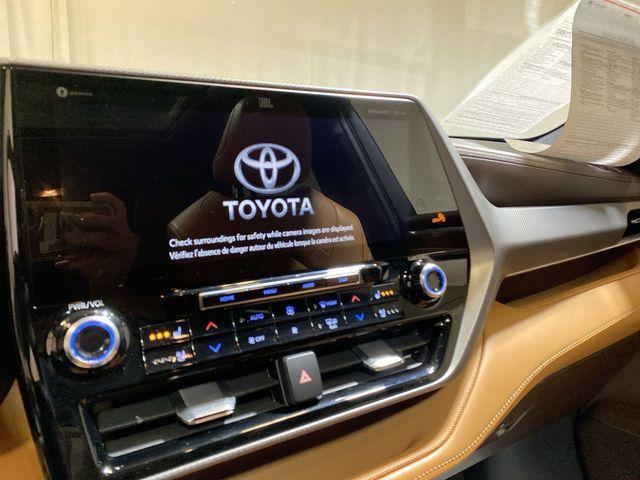 used 2021 Toyota Highlander car, priced at $40,000