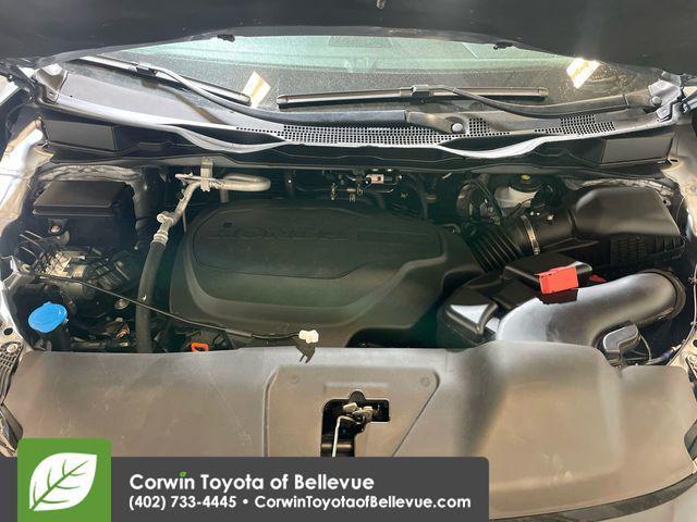 used 2025 Honda Odyssey car, priced at $39,900