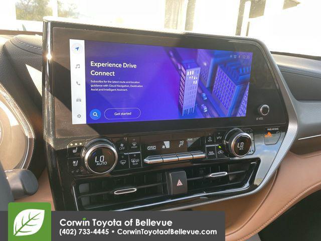 used 2023 Toyota Highlander car, priced at $44,000