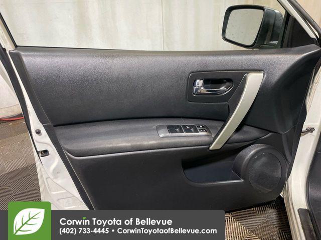 used 2010 Nissan Rogue car, priced at $4,000