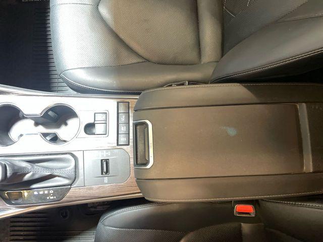 used 2020 Toyota Highlander Hybrid car, priced at $27,750