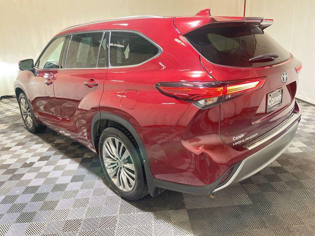 used 2020 Toyota Highlander Hybrid car, priced at $27,750