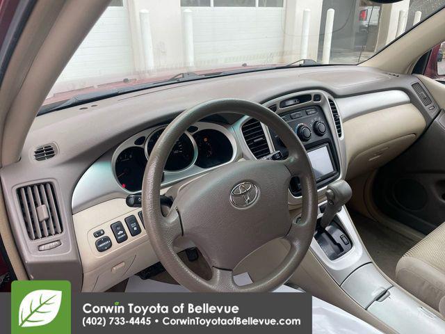 used 2004 Toyota Highlander car, priced at $6,000