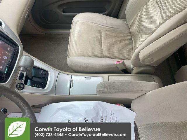 used 2004 Toyota Highlander car, priced at $6,000