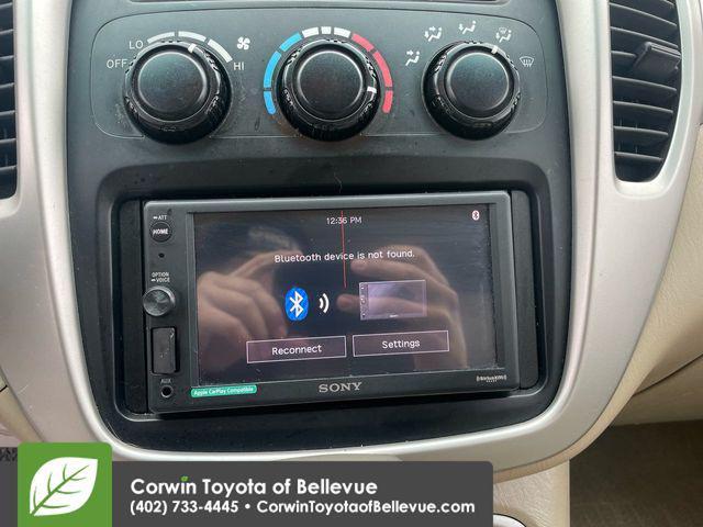 used 2004 Toyota Highlander car, priced at $6,000