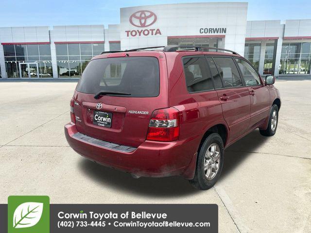 used 2004 Toyota Highlander car, priced at $6,000