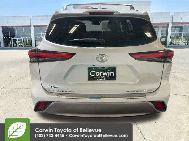 used 2022 Toyota Highlander car, priced at $36,500