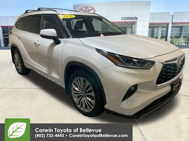 used 2022 Toyota Highlander car, priced at $37,900