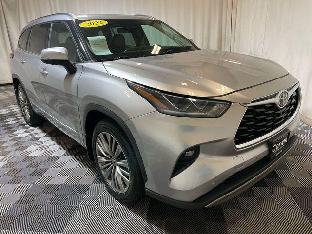 used 2022 Toyota Highlander car, priced at $38,800