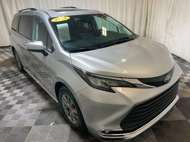 used 2023 Toyota Sienna car, priced at $39,500