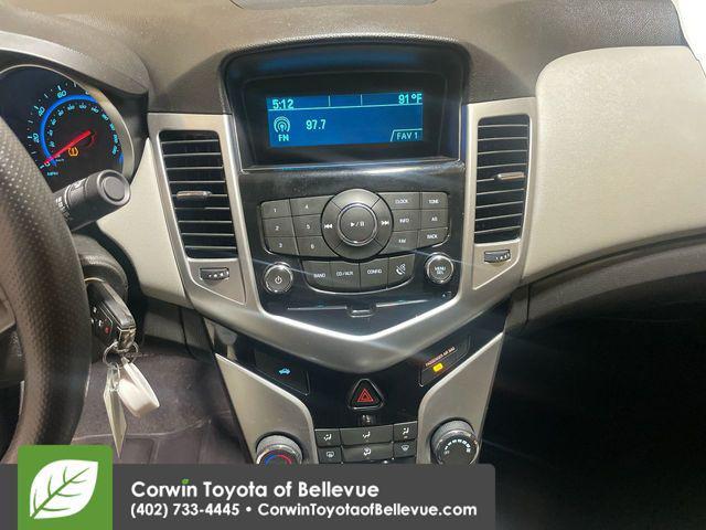 used 2015 Chevrolet Cruze car, priced at $8,000