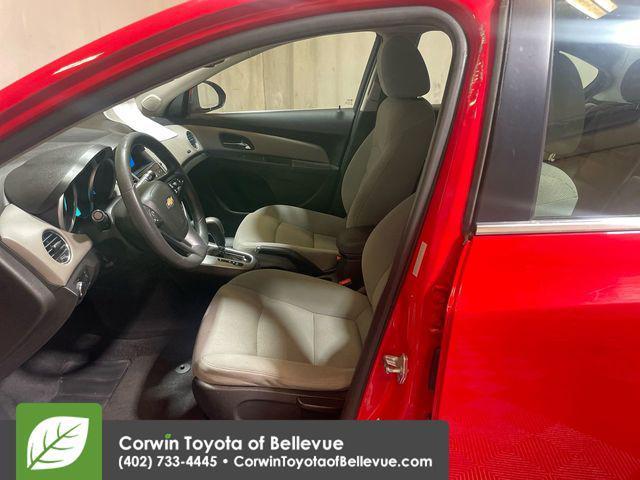 used 2015 Chevrolet Cruze car, priced at $8,000