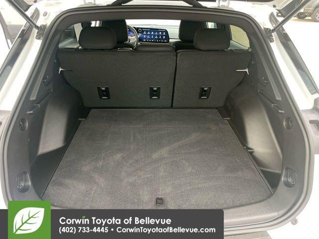 used 2025 Chevrolet Equinox EV car, priced at $27,000