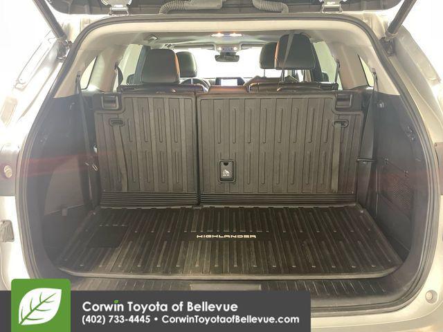 used 2023 Toyota Highlander Hybrid car, priced at $36,900