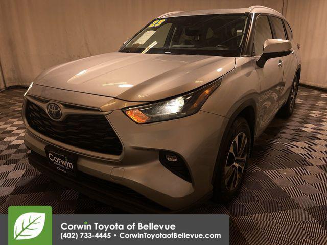 used 2023 Toyota Highlander Hybrid car, priced at $36,900