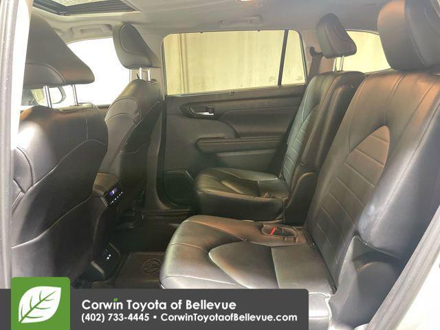 used 2023 Toyota Highlander Hybrid car, priced at $36,900