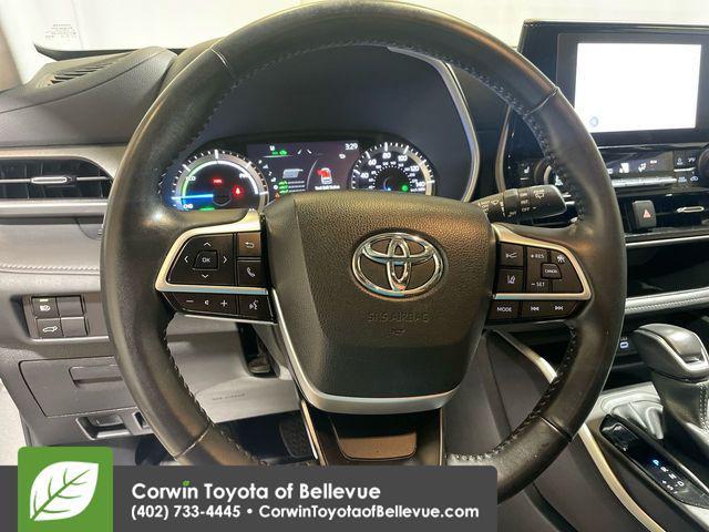 used 2023 Toyota Highlander Hybrid car, priced at $36,900