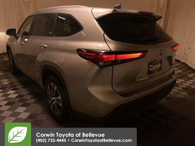 used 2023 Toyota Highlander Hybrid car, priced at $36,900