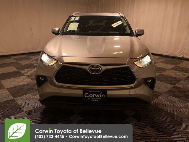 used 2023 Toyota Highlander Hybrid car, priced at $36,900