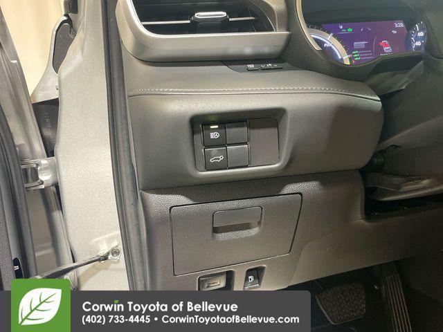 used 2023 Toyota Highlander Hybrid car, priced at $36,900